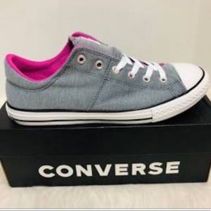 Converse Chuck Taylor Gray Low Top Sneakers Youth Size 3